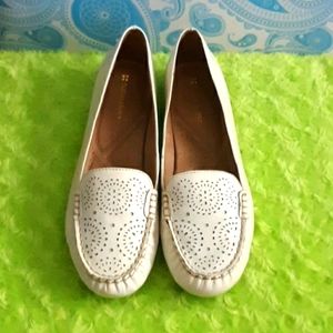 naturalizer women's white shoes